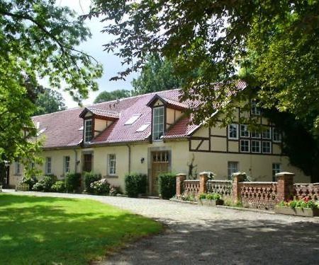 Hotel Garni Graf Von Oberg Lahstedt Eksteriør bilde